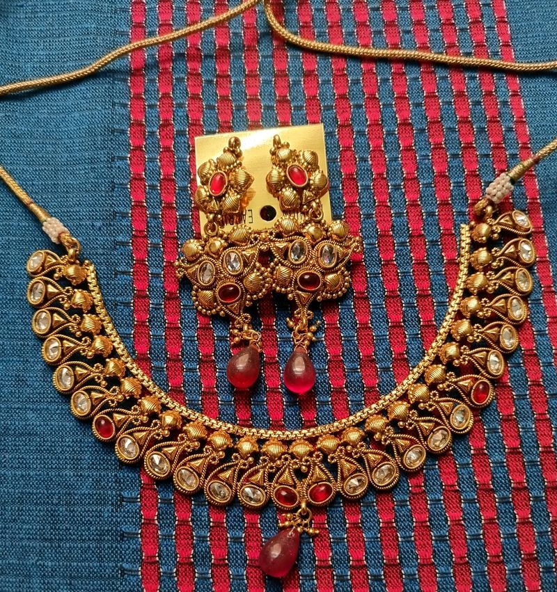 Jewelry Set Gold Tone Red Beads