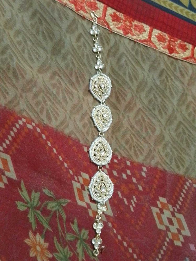 Woman Mang Tika