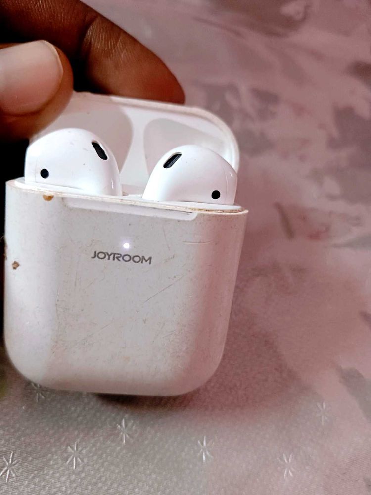 Very Good Product One Side Not Working