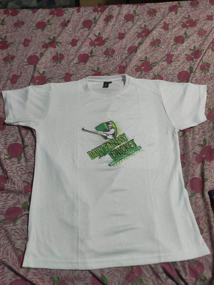 Daily Fantasy Cricket T-Shirt