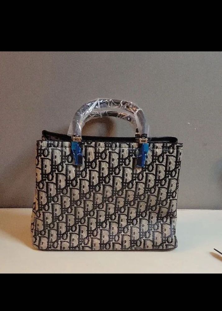 Elegant Dior Handbag