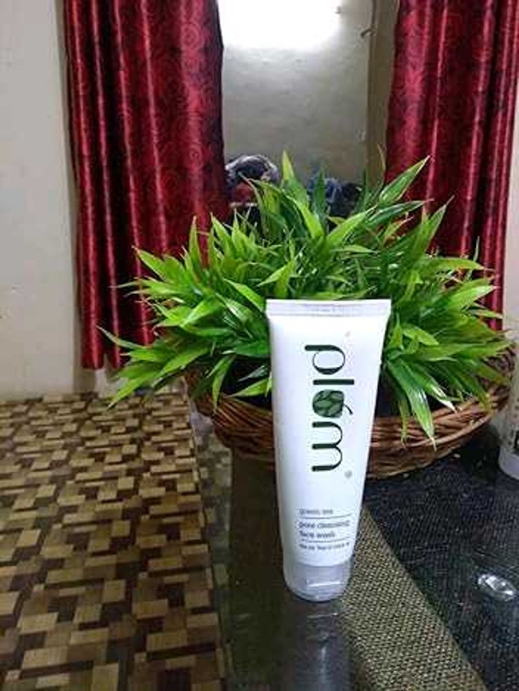 Plum Green Tea Pore Cleansing Face Wash for Oily,