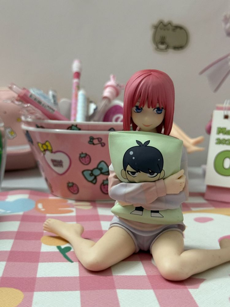 Nino Figure