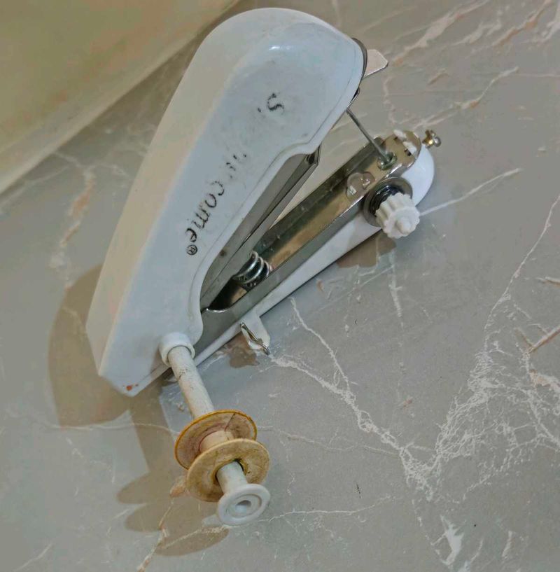 Handy Stitch Portable Handheld Sewing