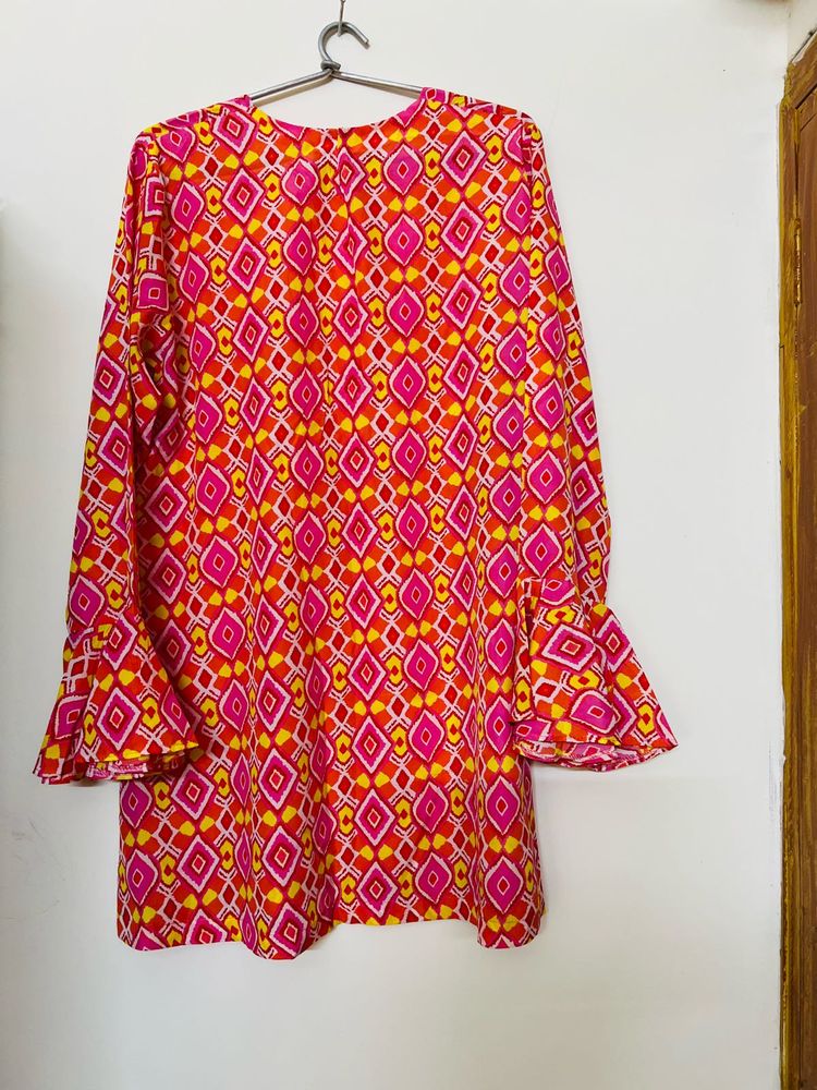 Patterned Tunic Top- New; Size M- XL
