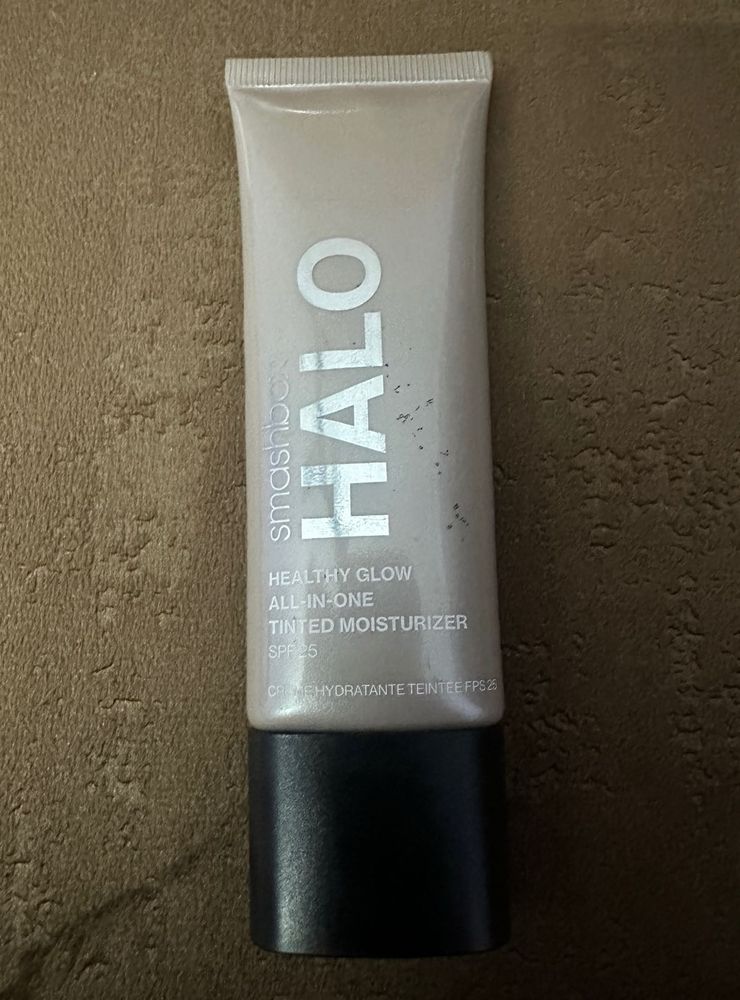 Smashbox Tinted Moisturizer Foundation SPF 25
