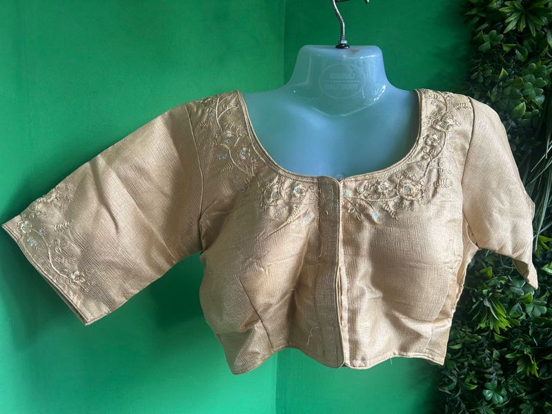 Not used Elegant Embroidered Blouse