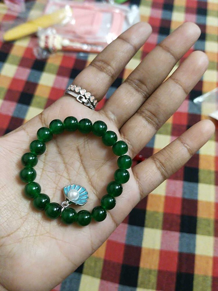 Beaded Bracelet with shell Charm