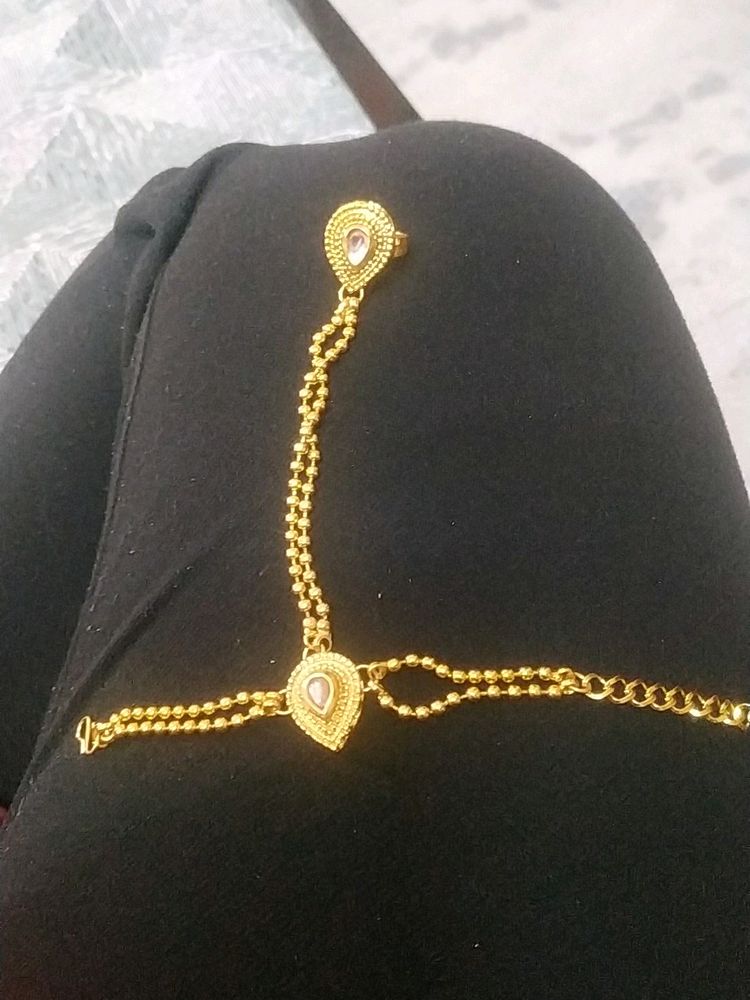 Stunning Golden Kundan Hathphool