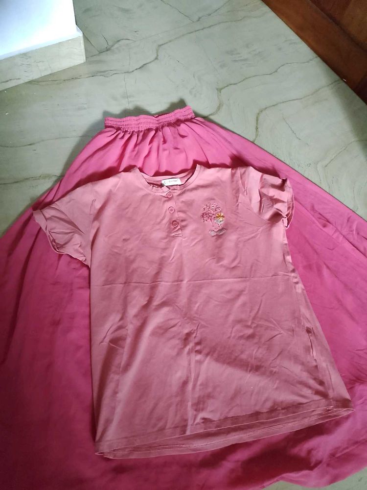 Cute Pink Bottom With Top