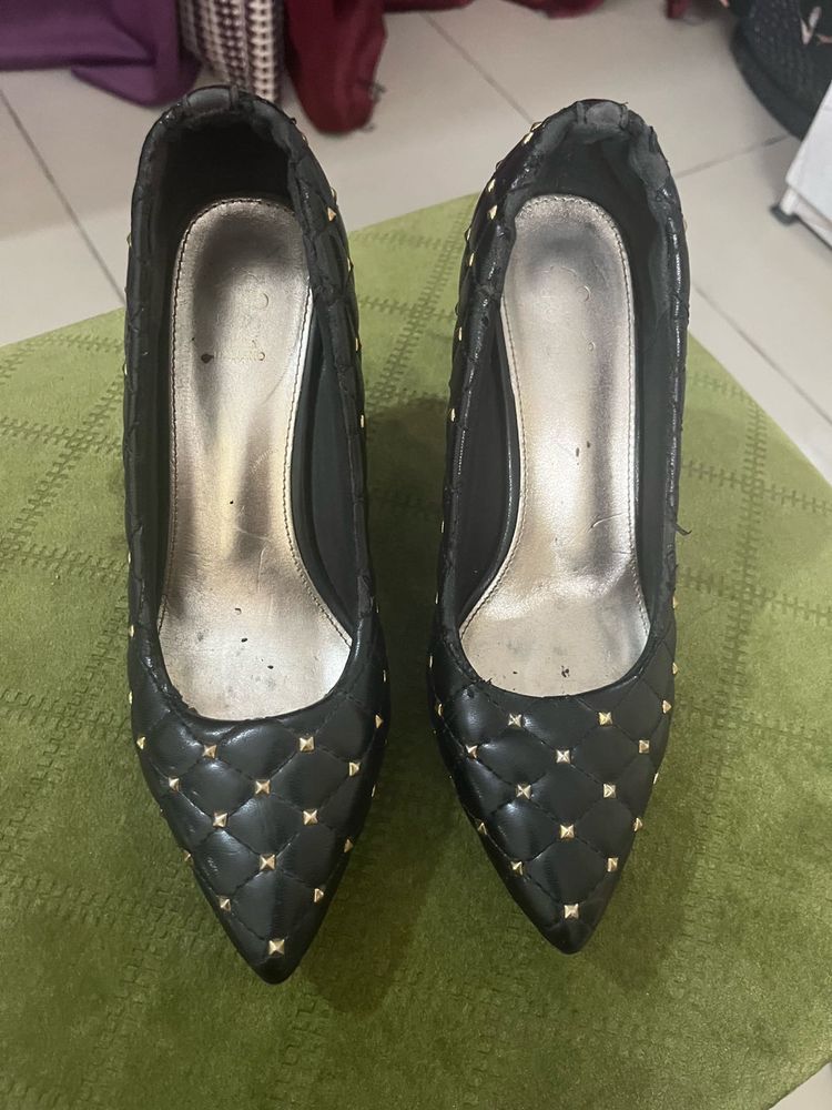 Studded Black Heels Combo