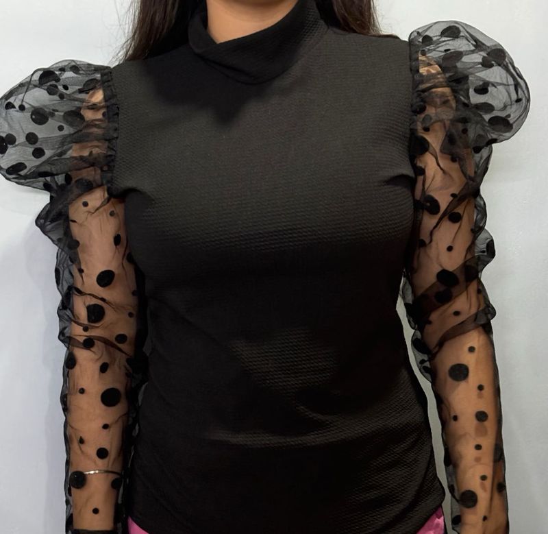 Black Baloon Sleeves Top