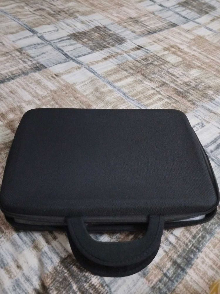 CAPDAZE MACBOOK BAG