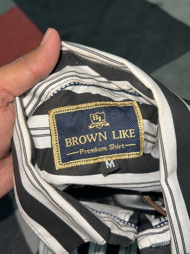 Like a new shirt not use becuse size is -  M