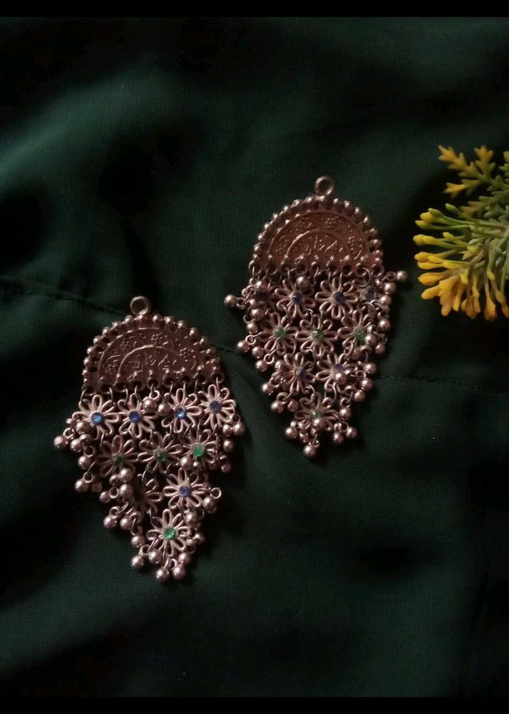 Dangling Silver Earrings