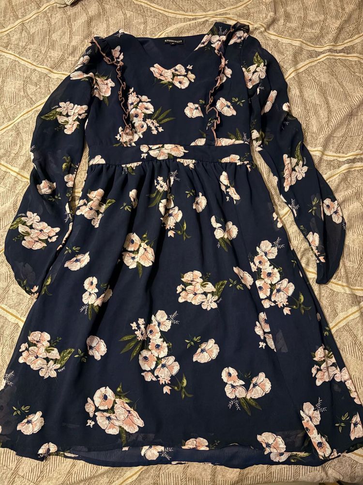 Elegant Navy Blue Floral Dress