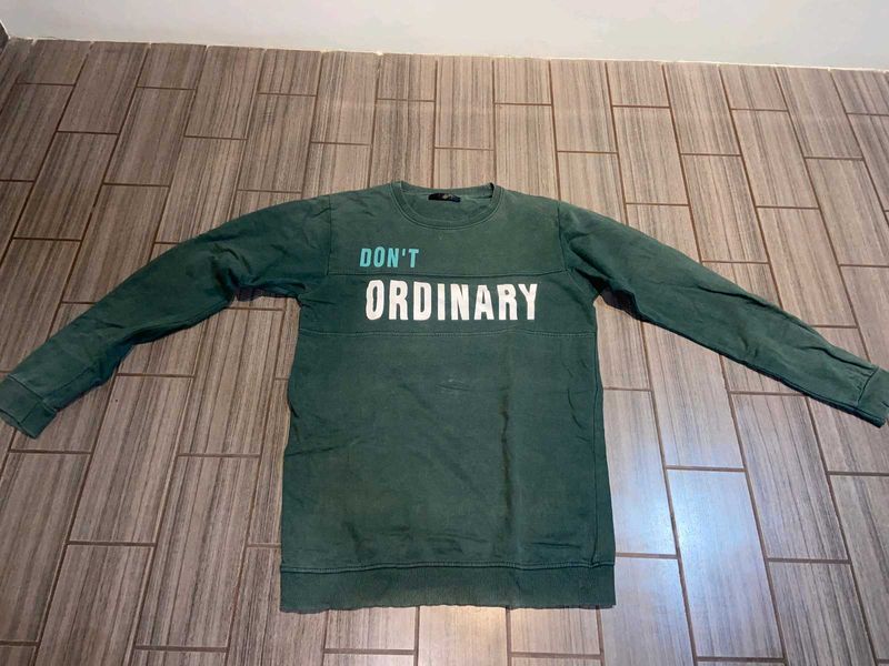 Green Graphic Print Sweatshirt