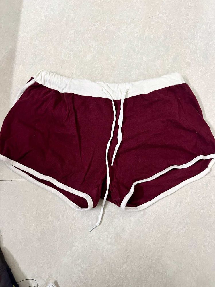 Maroon &amp; White Casual Girls Shorts
