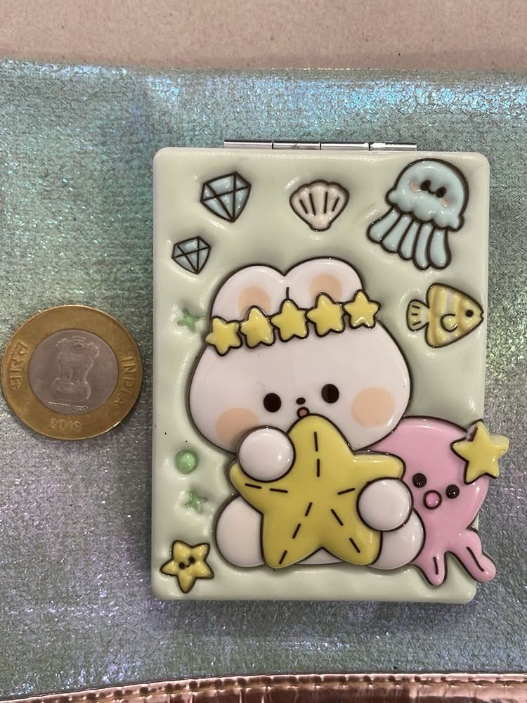 Brand new pocket Kawaii Mirror