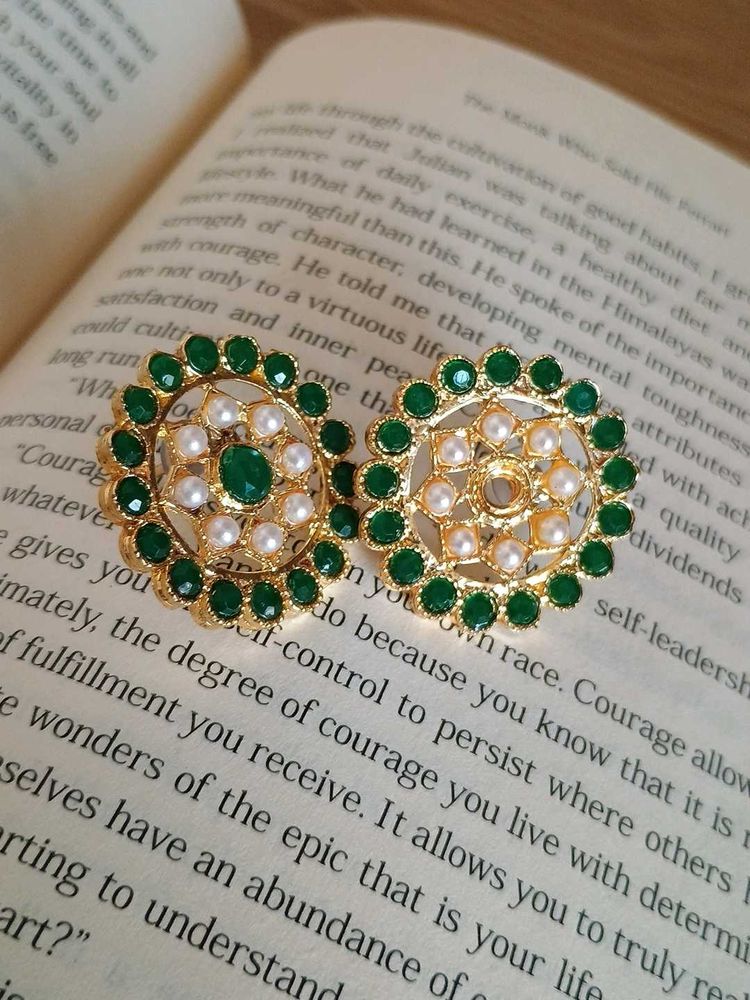 Green Studs