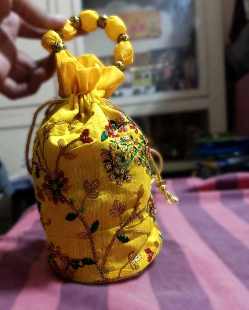 Handmade Rajasthani Purse And Jhumki