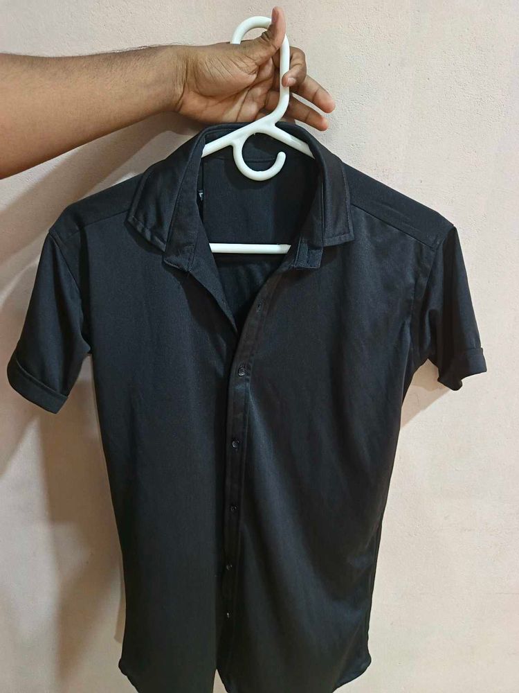 🔥 Sleek Black Half-Sleeve Shirt, Trendsetter✅