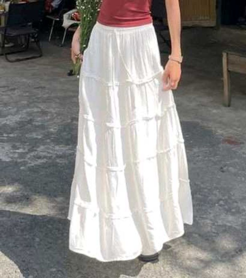 NEW. White maxi Skirt