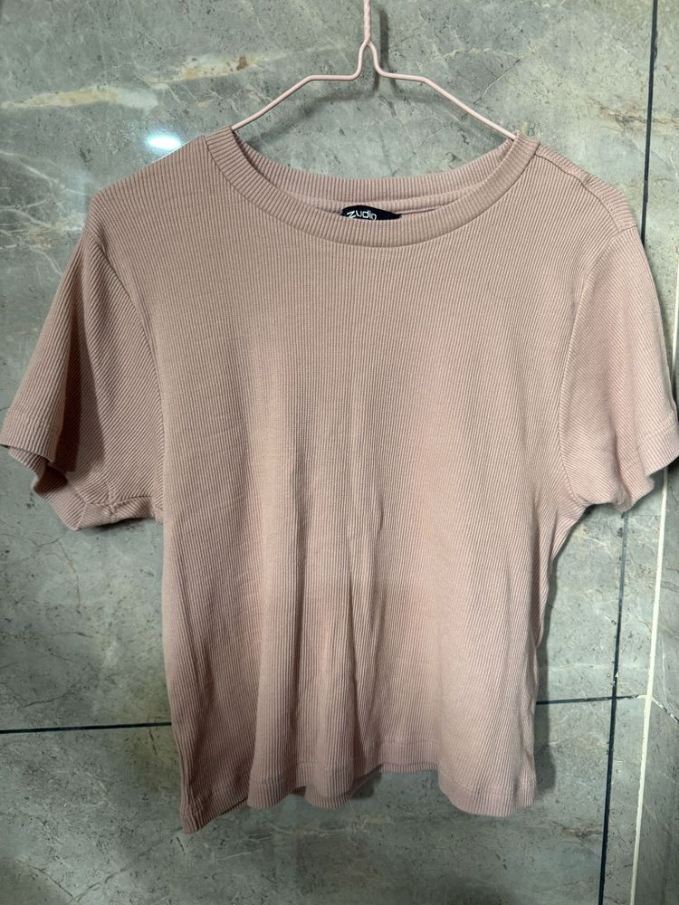 Zudio T-Shirt - Casual Style