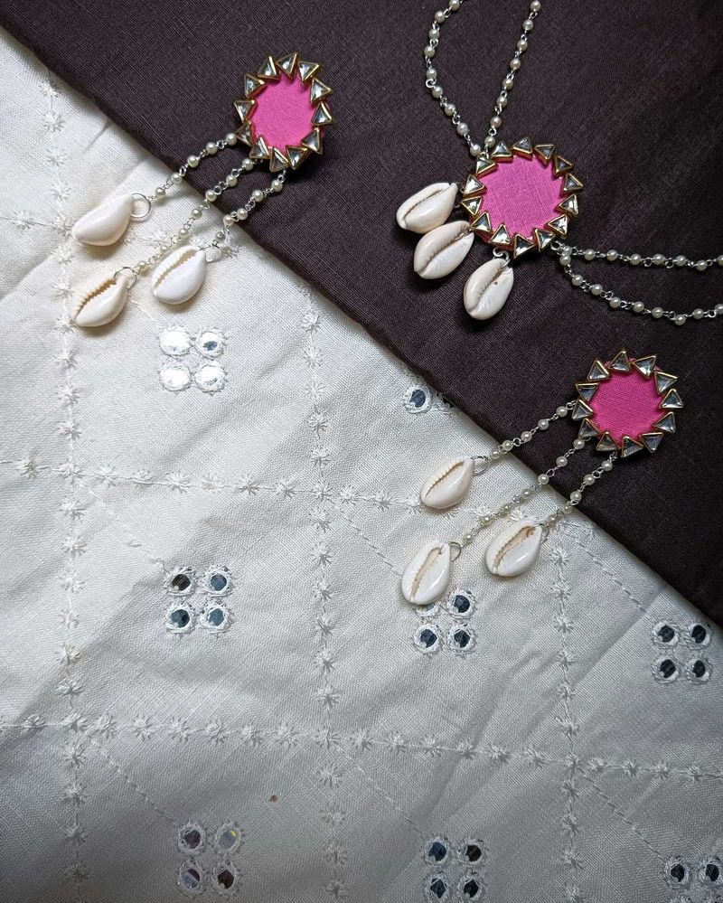 Chokher And Earrings Set