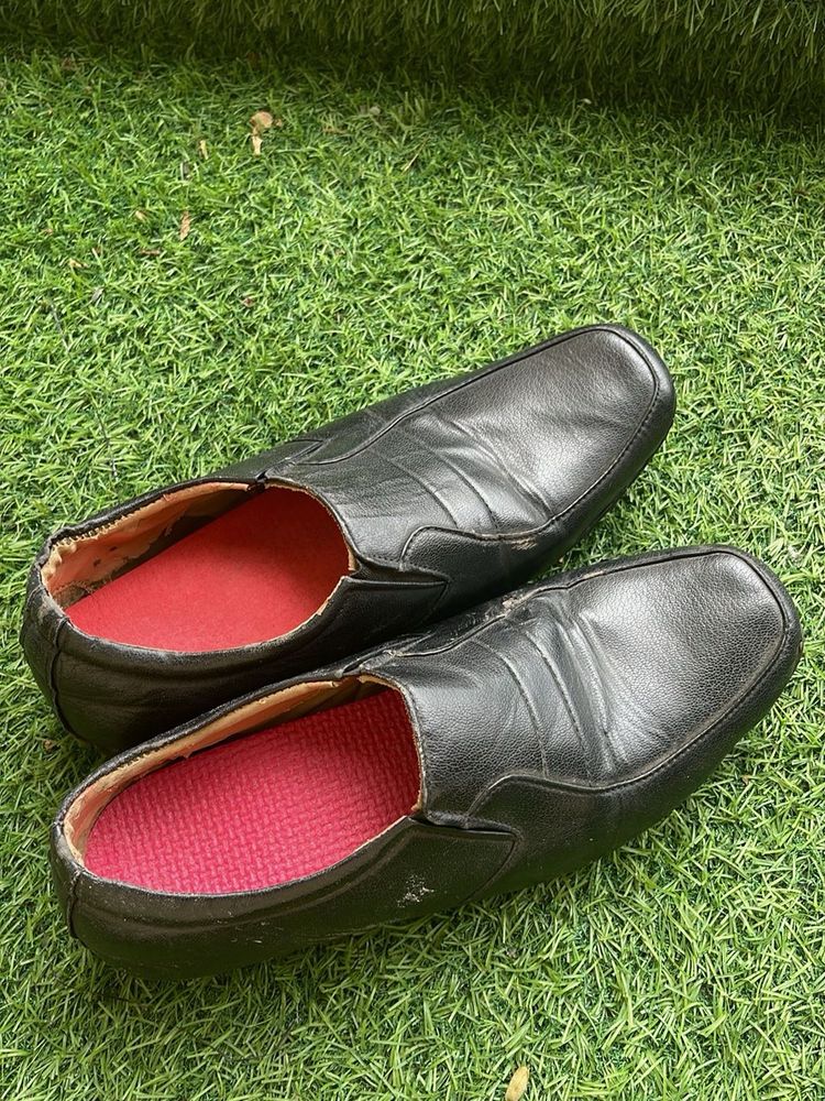 Black Leather Slip-On Dress Shoes
