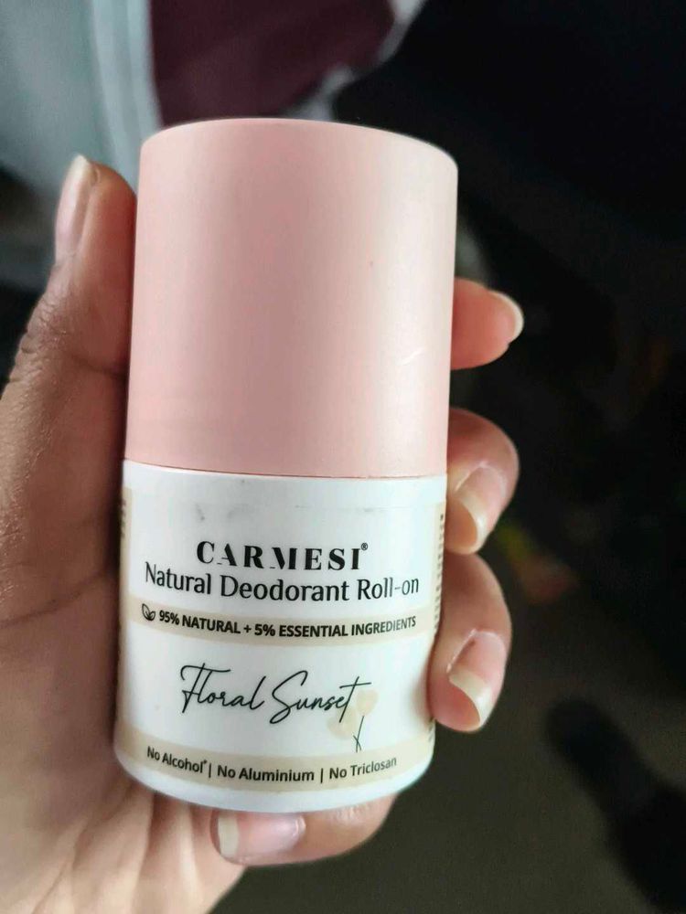 CARMESI Natural Deodorant Roll-On