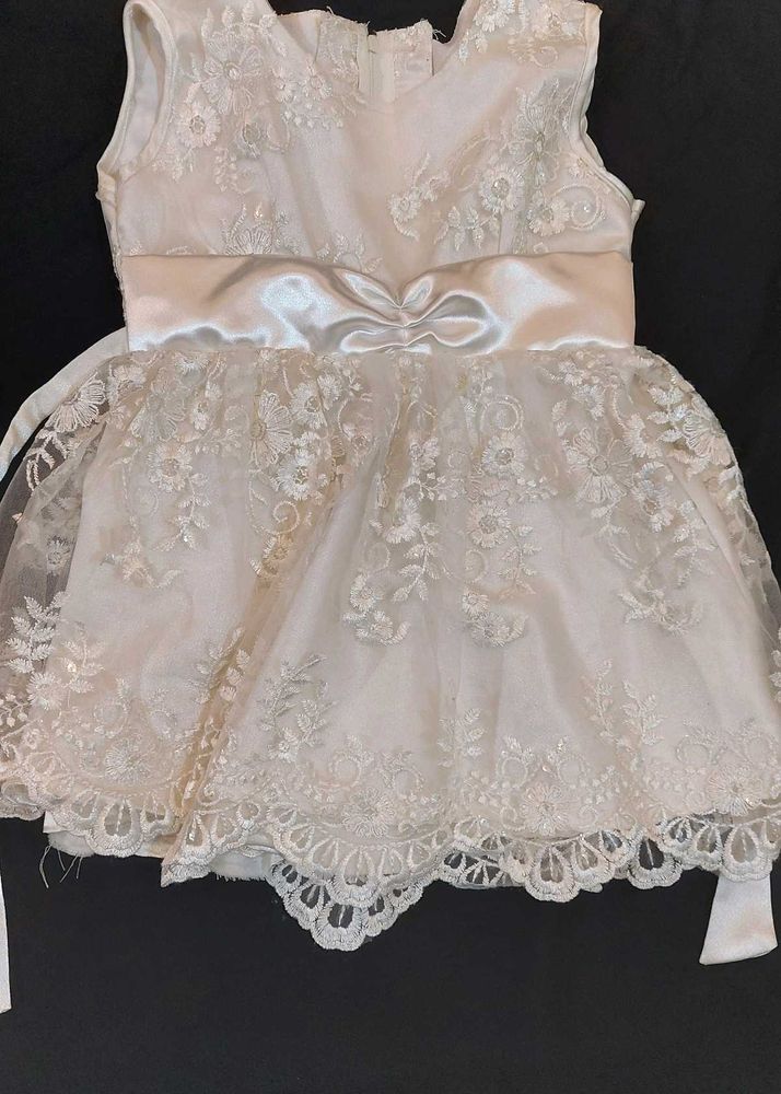 Lace Flower Girl Dress