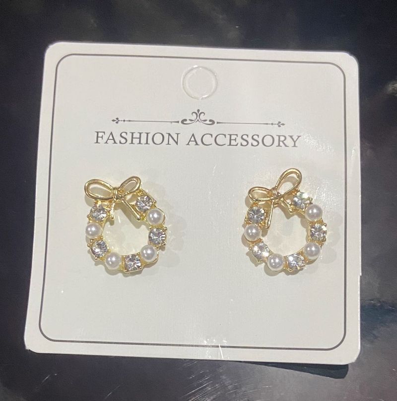 Dainty Bow and Pearl Wreath Gold Plated Earrings