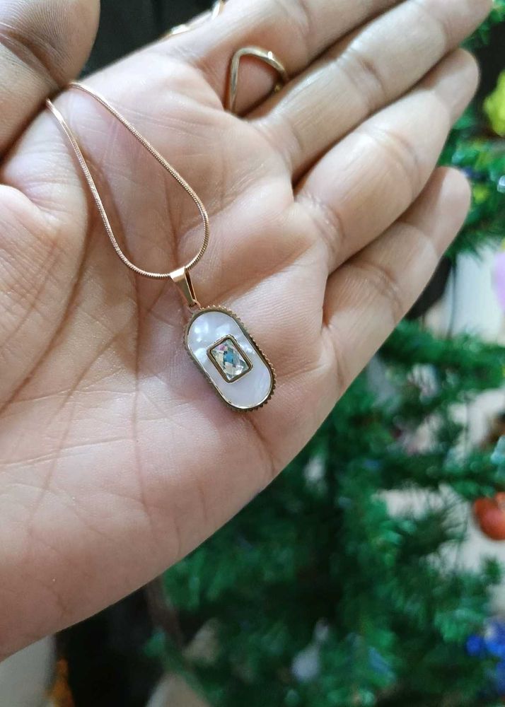 Anti-Tarnish Pendant Necklace  Water-Resistant