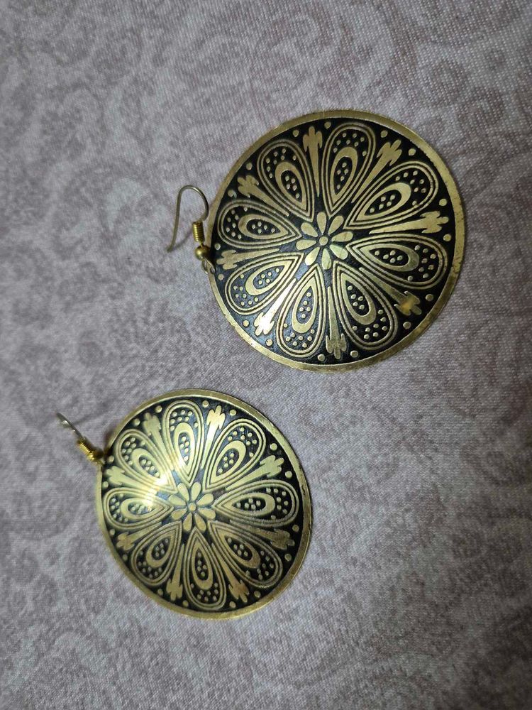 Earings