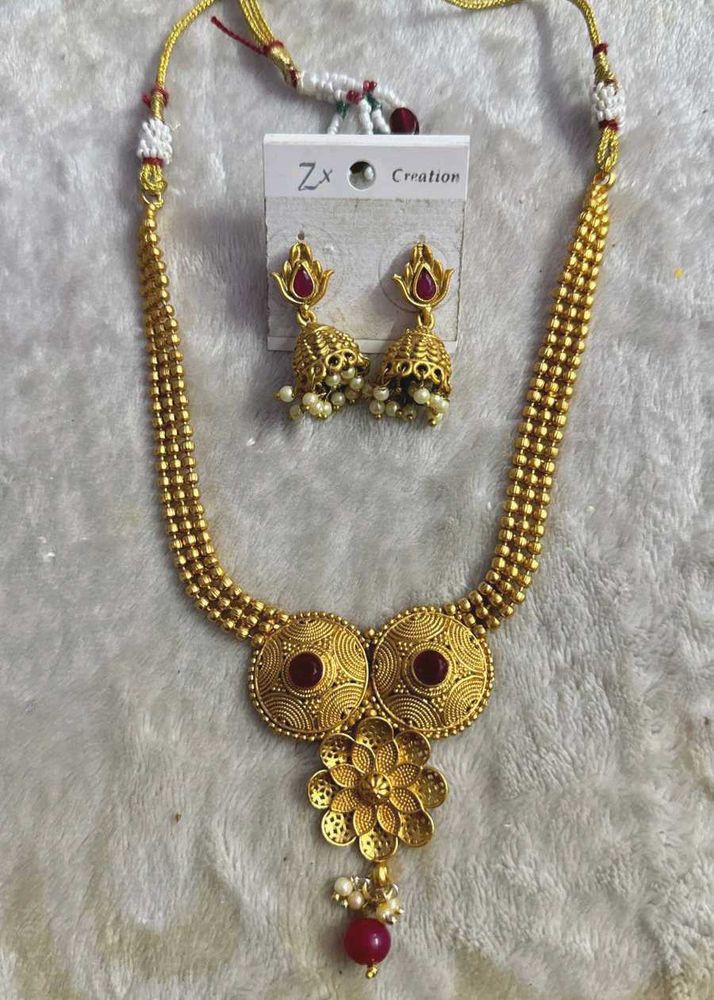 Golden Necklace &amp; Earring Set