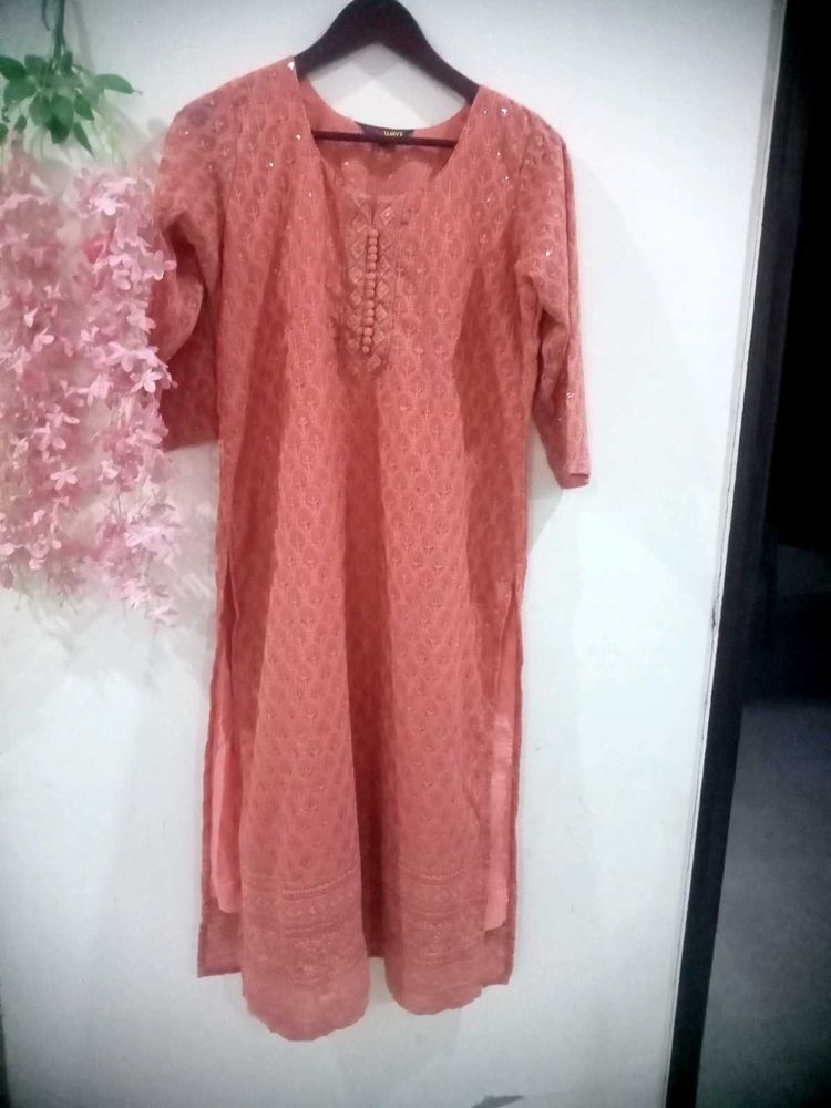 Branded Chickenkari Kurti With Attached Lining