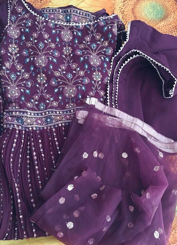 Elegant Purple nayra set