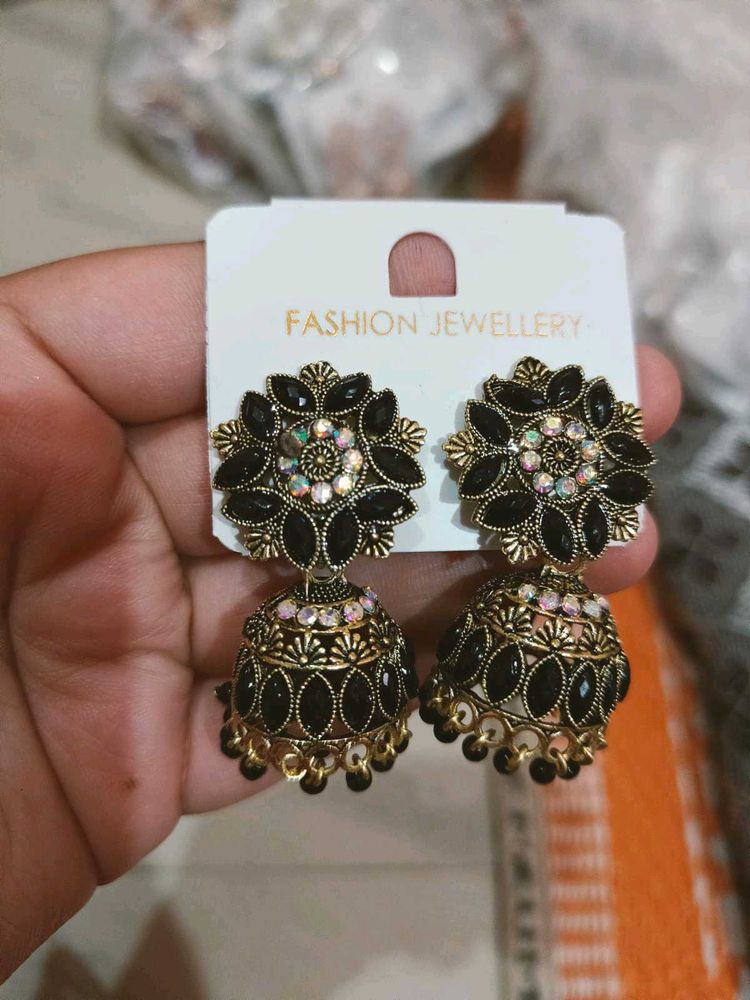 Black &amp; Gold Jhumka Earrings