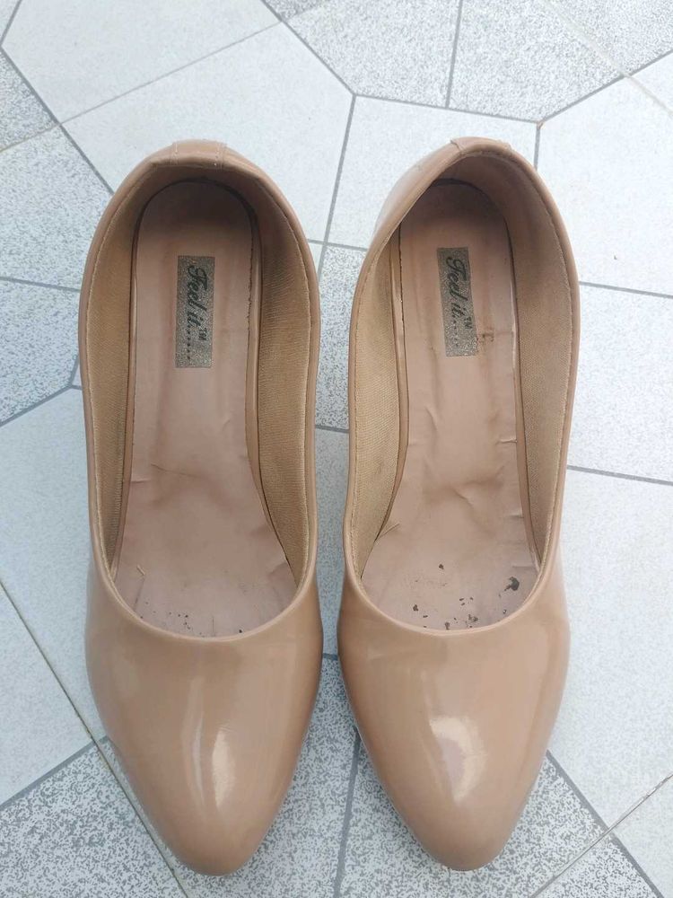 Women Heels 👠