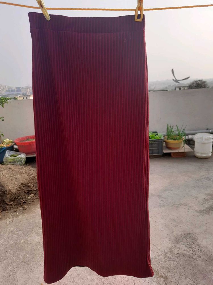 Women Long Ribbed Skirt