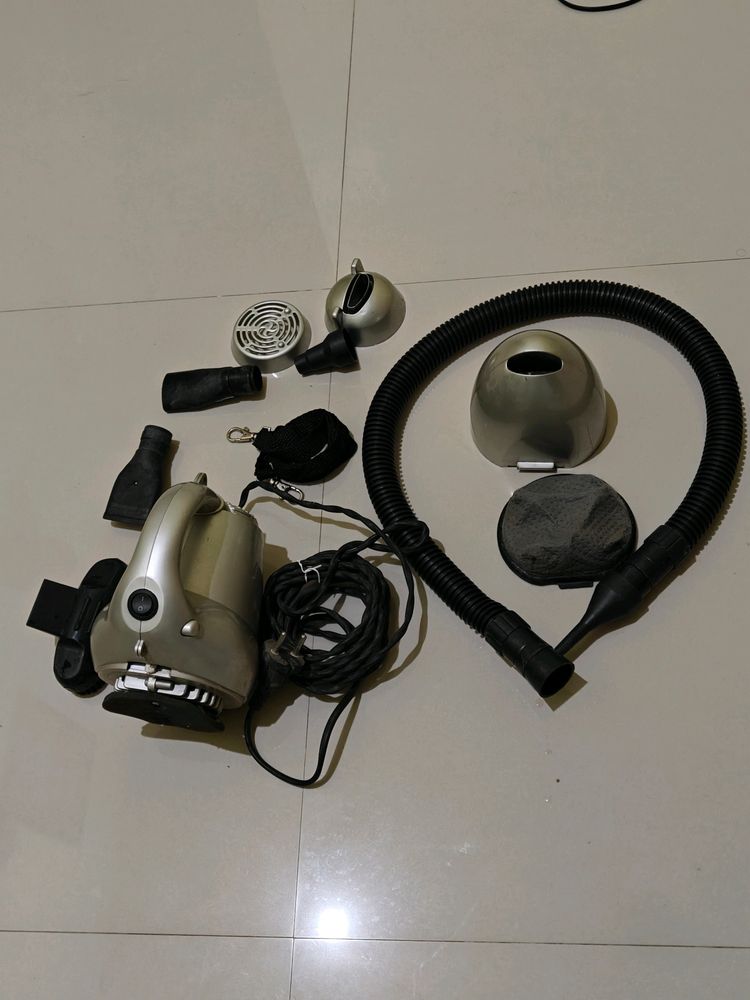 NOVA Vaccum Cleaner &amp; Blower 1000W