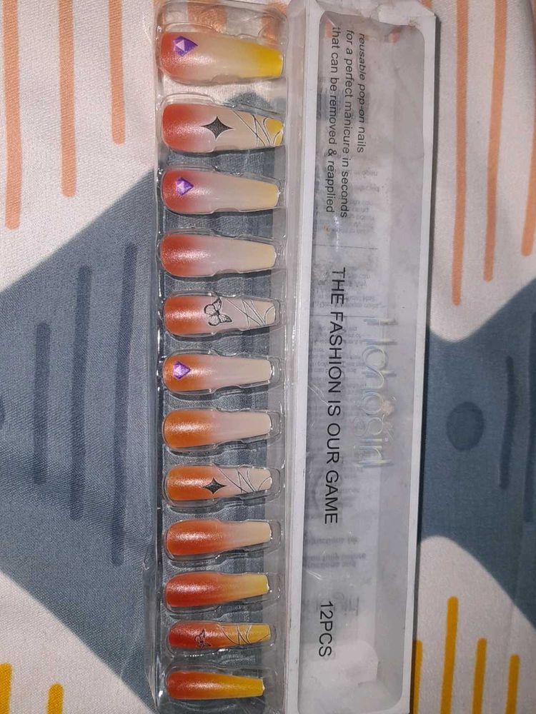 12 Designer Reusable Fake Nails