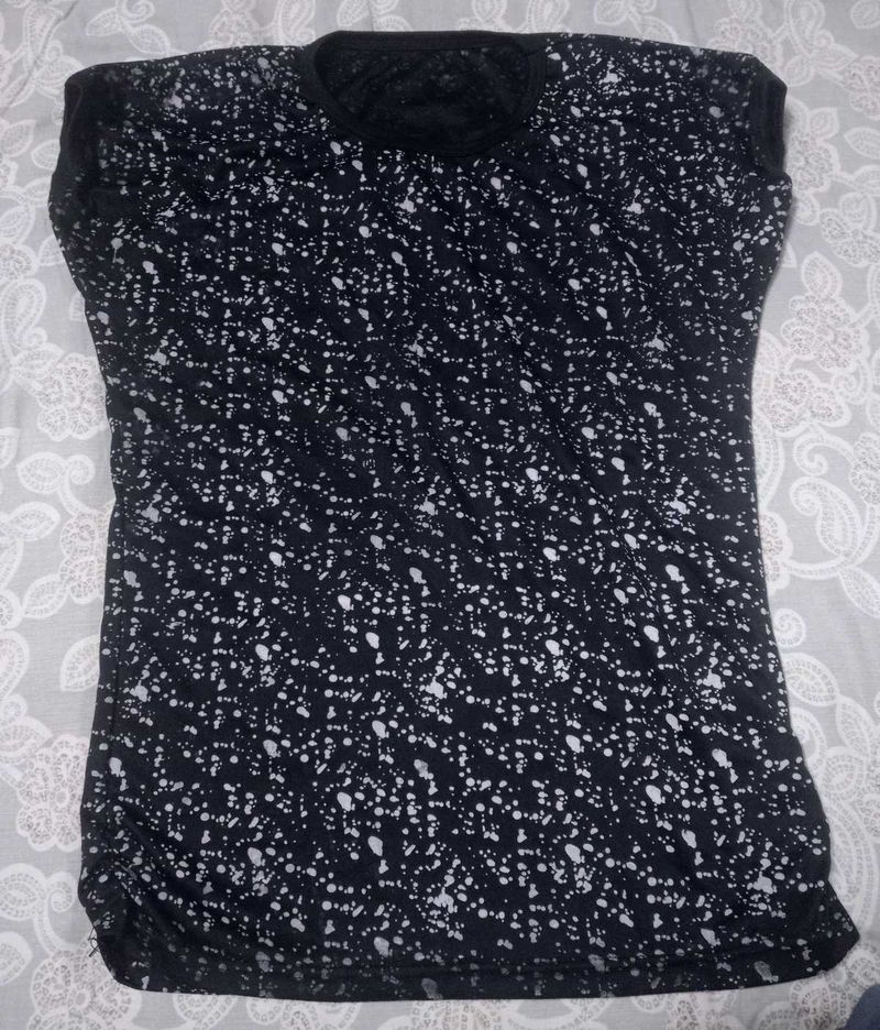 Black &amp; White Abstract Print Top