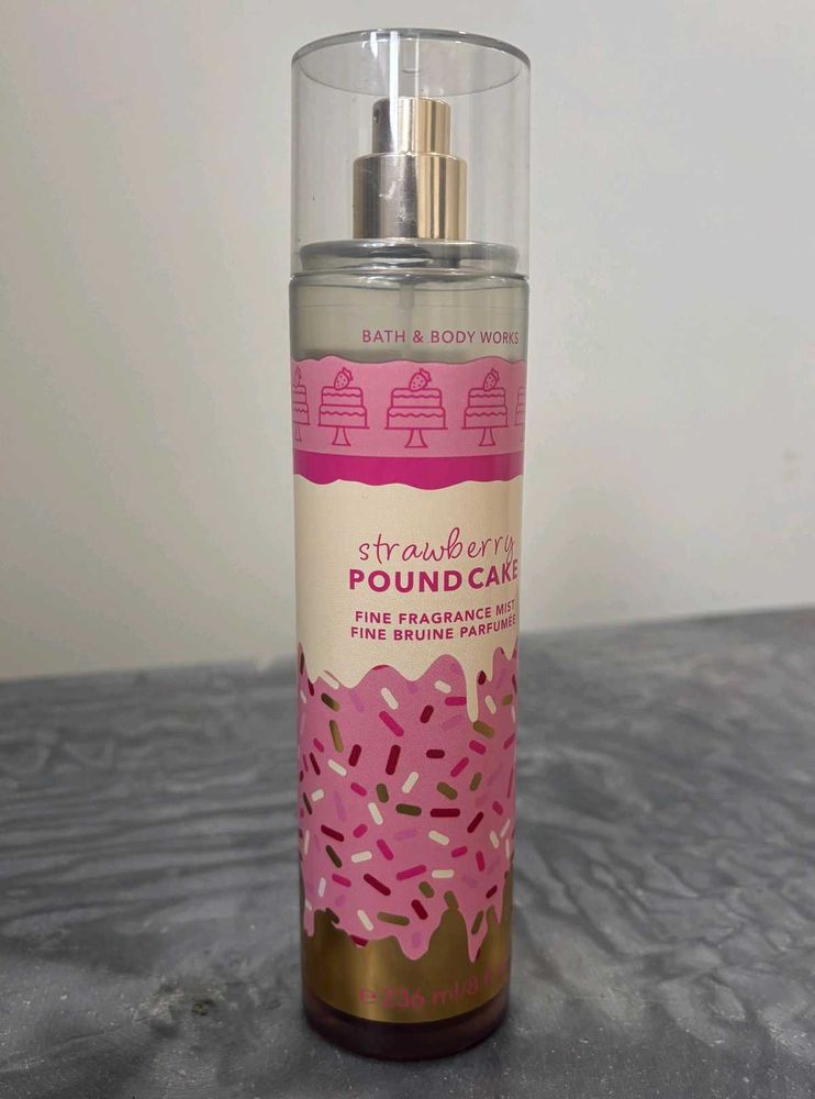 Bath &amp; Body Works Strawberry Pound Cake Mist