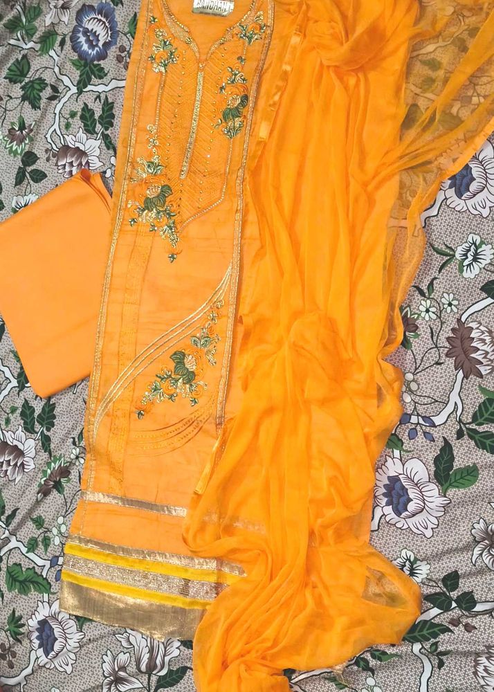 Elegant Embroidered Kurta Set