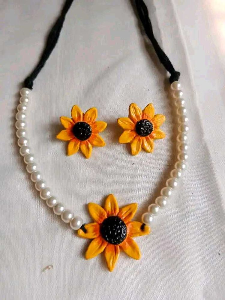Clay Neckpice No 6