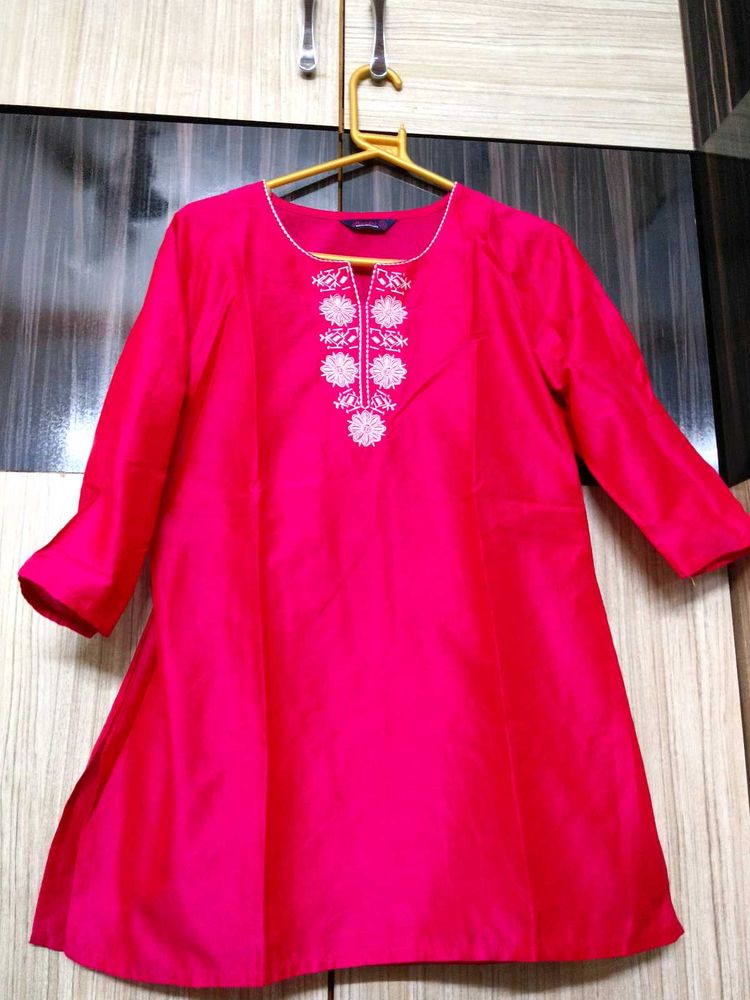 Beautiful Pink Short Kurta