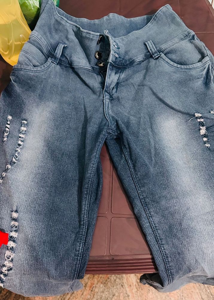 Distressed High Waist Denim Capris