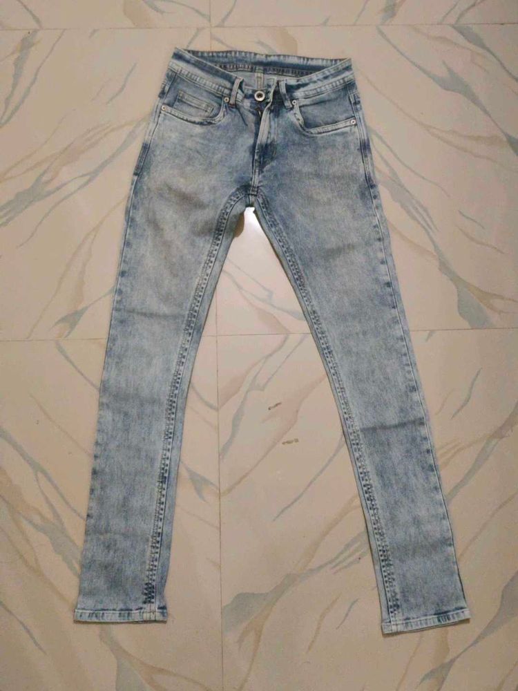 Light Wash Skinny Jeans